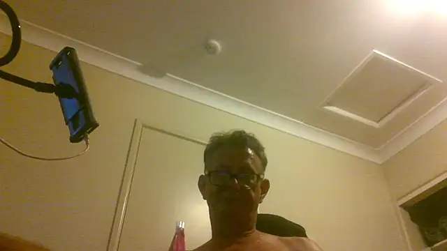 Snapshot of butseriouslykahnt chatting on 01.21.25 butseriouslykahnt online show from 01.21.25