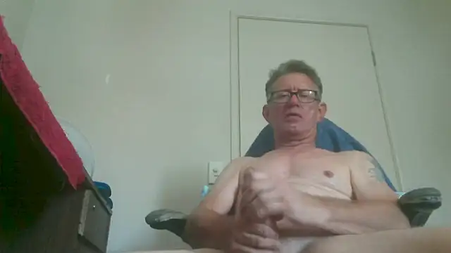 Snapshot of butseriouslykahnt chatting on 01.22.25 butseriouslykahnt online show from 01.22.25