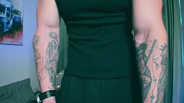 Snapshot of Samuel_Andrew chatting on 12.30.24 Samuel Andrew online show from 12.30.24