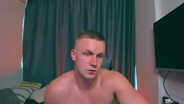 Snapshot of Samuel_Andrew chatting on 03.08.25 Samuel Andrew online show from 03.08.25