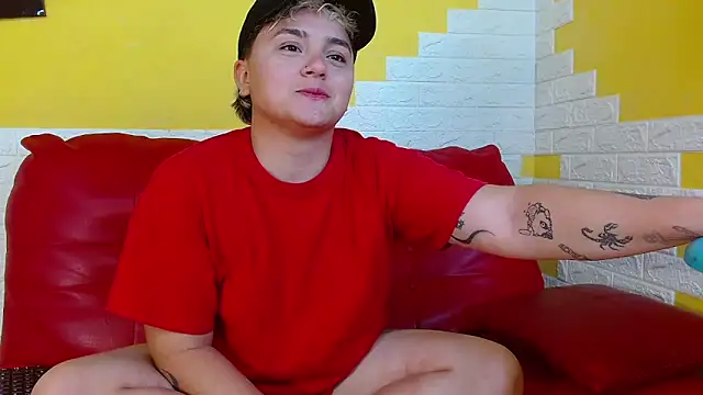 isabeautyx19 online show from 03.11.25