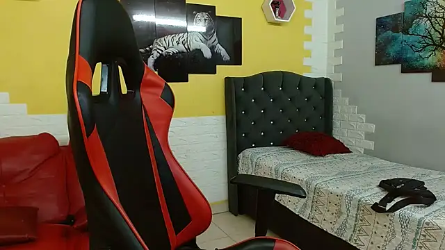 isabeautyx19 online show from 12.02.25