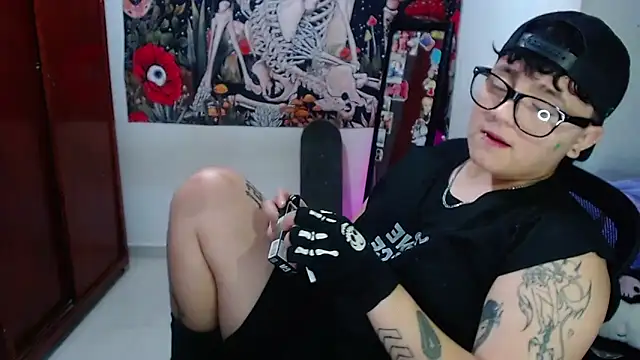 isabeautyx19 online show from 04.28.26