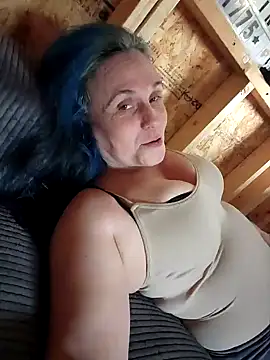 stellaquinn1775 online show from 12.18.24