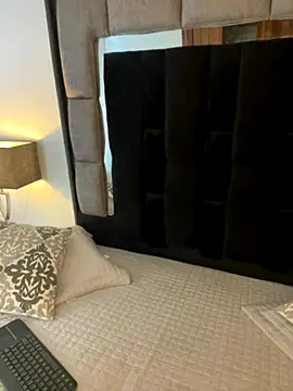 Bonnie vega online show from 11.25.25