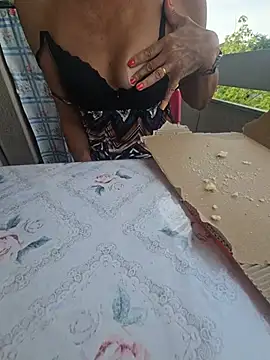 mia69x online show from 07.13.26