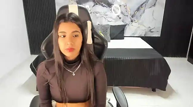 Snapshot of Ivy_16 chatting on 02.03.25 Ivy 16 online show from 02.03.25