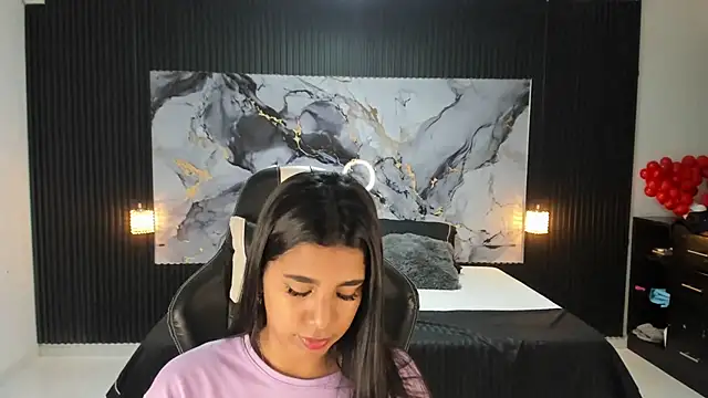 Snapshot of Ivy_16 chatting on 02.25.25 Ivy 16 online show from 02.25.25