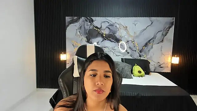 Snapshot of Ivy_16 chatting on 03.04.25 Ivy 16 online show from 03.04.25