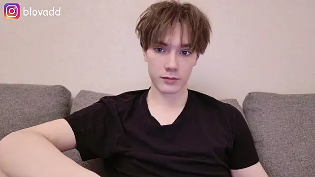 Snapshot of callmenineoneseven chatting on 02.20.26 callmenineoneseven online show from 02.20.26