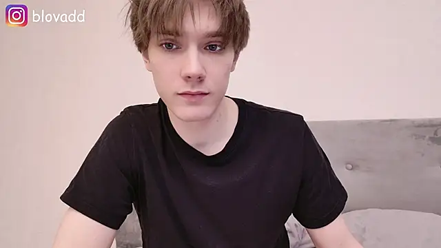 Snapshot of callmenineoneseven chatting on 02.25.26 callmenineoneseven online show from 02.25.26