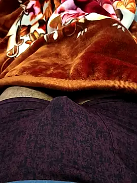 Snapshot of ak007_desire chatting on 12.17.25 ak007 desire online show from 12.17.25