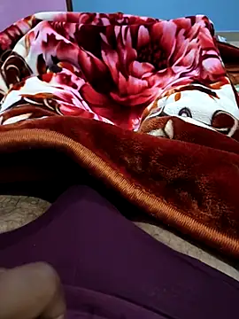 Snapshot of ak007_desire chatting on 12.18.25 ak007 desire online show from 12.18.25