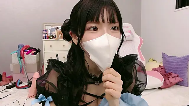 Snapshot of -minami- chatting on 06.25.26 -minami- online show from 06.25.26