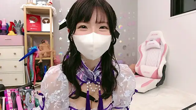 Snapshot of -minami- chatting on 07.28.26 -minami- online show from 07.28.26