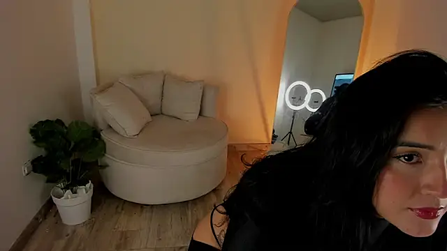 Snapshot of miss_catalina9 chatting on 12.04.24 miss catalina9 online show from 12.04.24