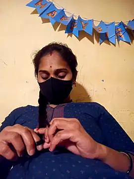 Snapshot of Hi_Radhika chatting on 01.27.25 Hi Radhika online show from 01.27.25