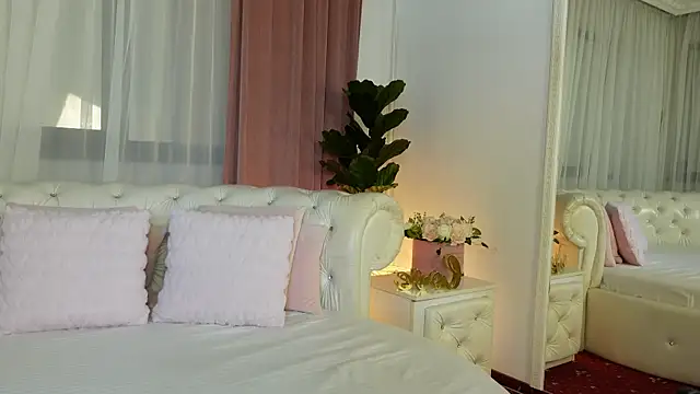 NinaCrystal1 online show from 07.14.26
