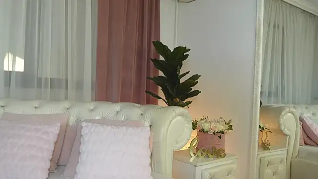 NinaCrystal1 online show from 07.20.26