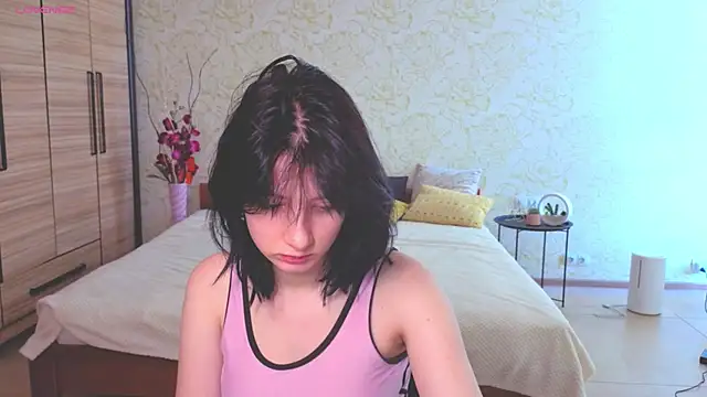 JulisSweet online show from 09.15.25