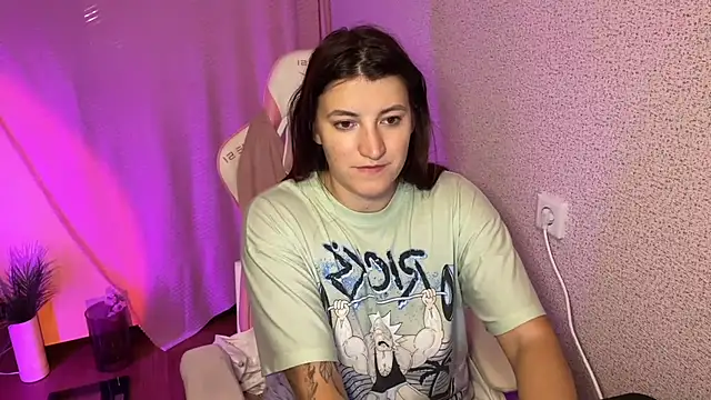 Snapshot of Katrin__kiss chatting on 10.26.25 Katrin kiss online show from 10.26.25