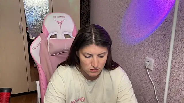 Katrin  kiss online show from 07.13.26
