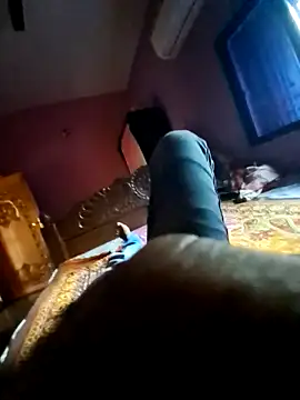 Snapshot of ind_hero chatting on 10.20.25 ind hero online show from 10.20.25