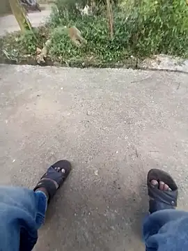 Snapshot of ind_hero chatting on 10.31.25 ind hero online show from 10.31.25