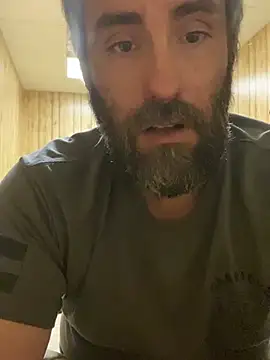 Snapshot of bigJohnson223 chatting on 03.18.25 bigJohnson223 online show from 03.18.25