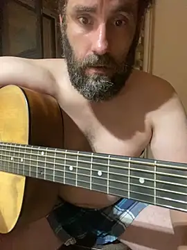 Snapshot of bigJohnson223 chatting on 09.17.25 bigJohnson223 online show from 09.17.25