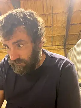 Snapshot of bigJohnson223 chatting on 10.04.25 bigJohnson223 online show from 10.04.25