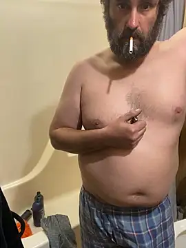 Snapshot of bigJohnson223 chatting on 11.04.25 bigJohnson223 online show from 11.04.25