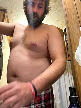 Snapshot of bigJohnson223 chatting on 12.04.25 bigJohnson223 online show from 12.04.25