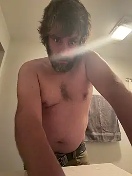 Snapshot of bigJohnson223 chatting on 12.16.25 bigJohnson223 online show from 12.16.25