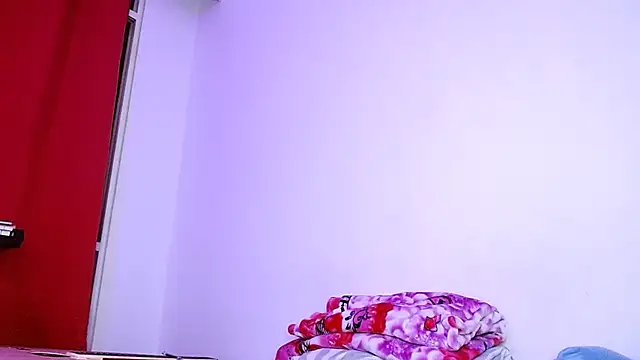 Snapshot of Catnessa chatting on 11.26.25 Catnessa online show from 11.26.25