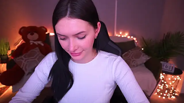 MilaSecrett online show from 03.07.26