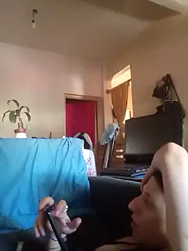 Snapshot of gala2 chatting on 01.14.25 gala2 online show from 01.14.25