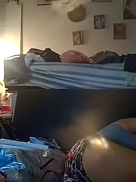 Snapshot of gala2 chatting on 03.05.25 gala2 online show from 03.05.25