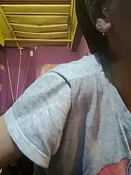 Snapshot of gala2 chatting on 03.14.25 gala2 online show from 03.14.25