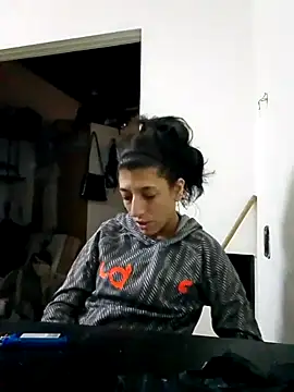 Snapshot of gala2 chatting on 10.26.25 gala2 online show from 10.26.25