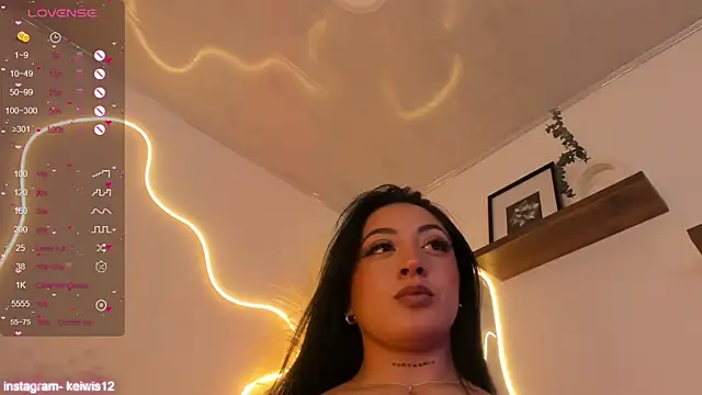 keilelewis online show from 02.10.25