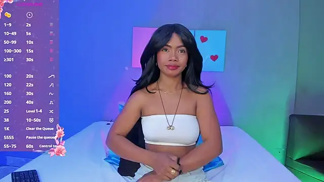 EmmaSmith06 online show from 11.13.25