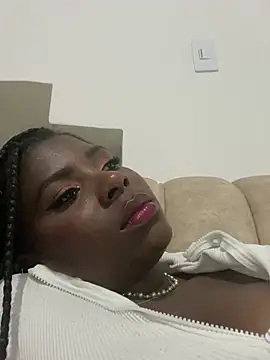 LoveQueen2 online show from 02.06.25