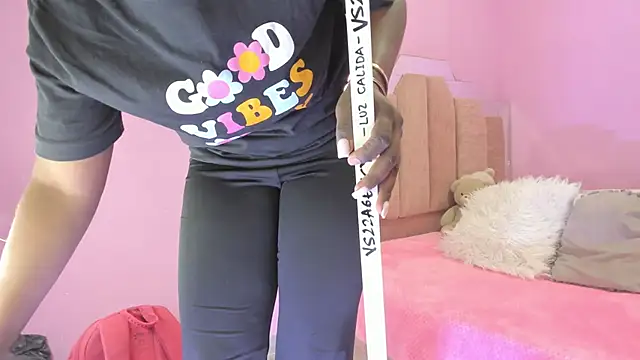 LoveQueen2 online show from 09.17.25