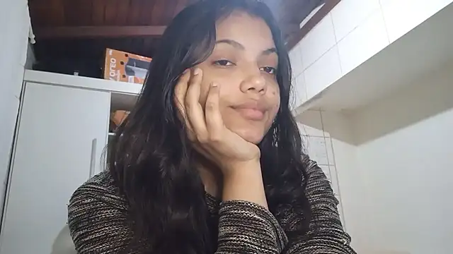 Snapshot of bombomepimenta chatting on 11.15.25 bombomepimenta online show from 11.15.25