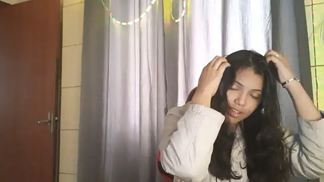 Snapshot of bombomepimenta chatting on 12.01.25 bombomepimenta online show from 12.01.25