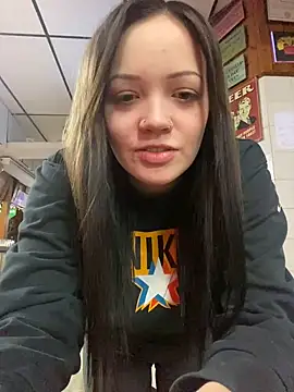 Snapshot of skinwalkingzombie chatting on 01.28.25 skinwalkingzombie online show from 01.28.25