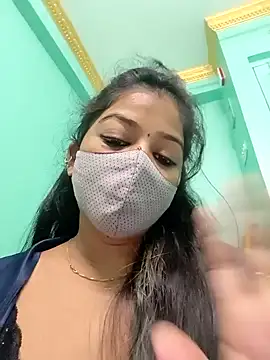 Snapshot of Monalisa_Singh chatting on 12.13.24 Monalisa Singh online show from 12.13.24