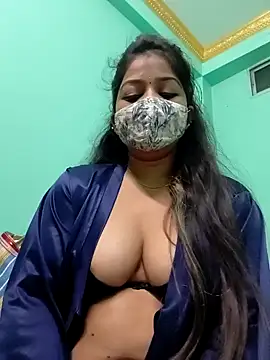 Snapshot of Monalisa_Singh chatting on 12.17.24 Monalisa Singh online show from 12.17.24