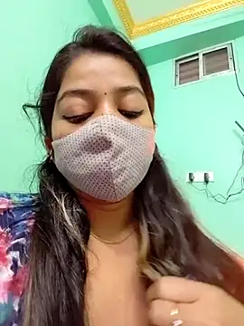 Snapshot of Monalisa_Singh chatting on 02.08.25 Monalisa Singh online show from 02.08.25